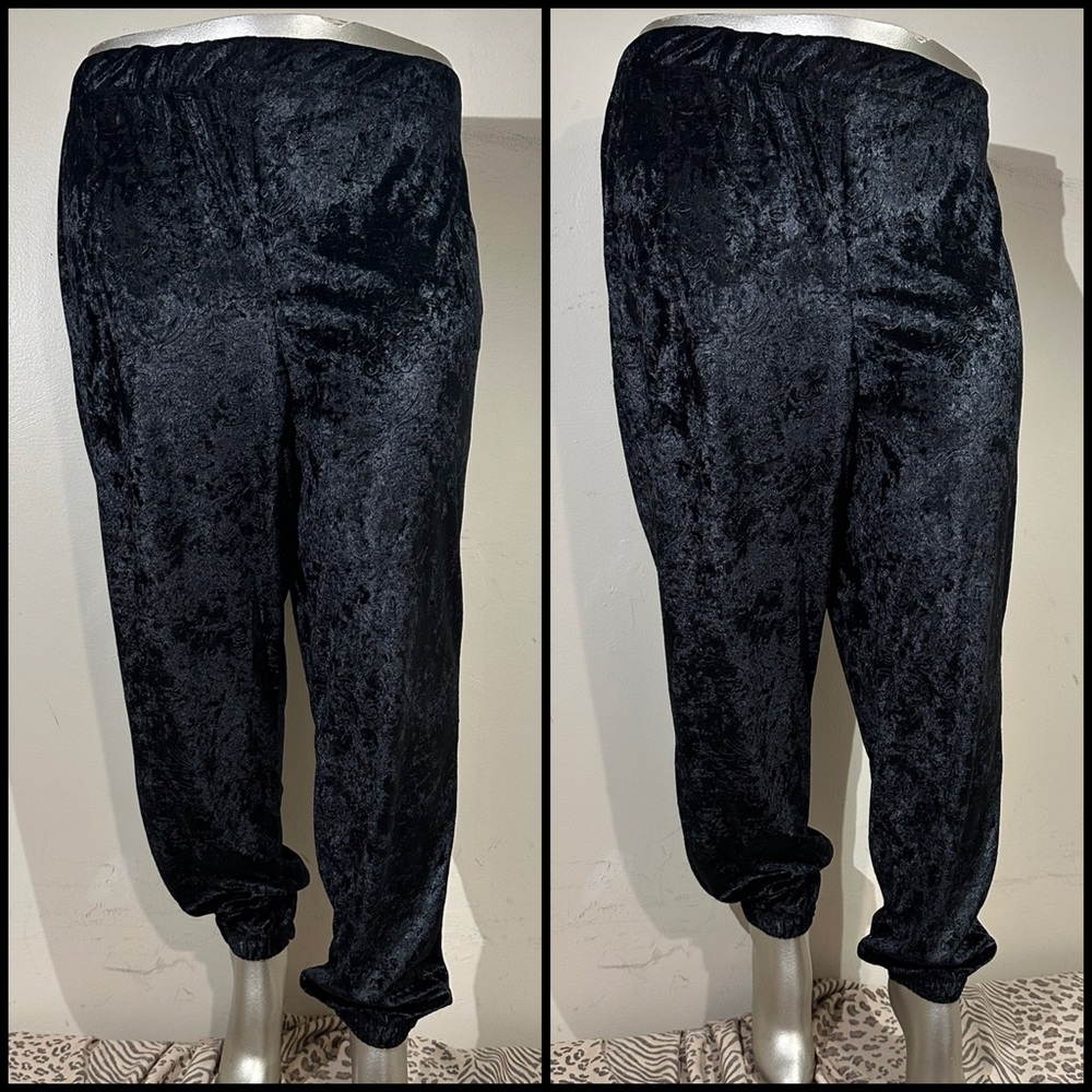 3XL Plus Stretchy Velvet Joggers